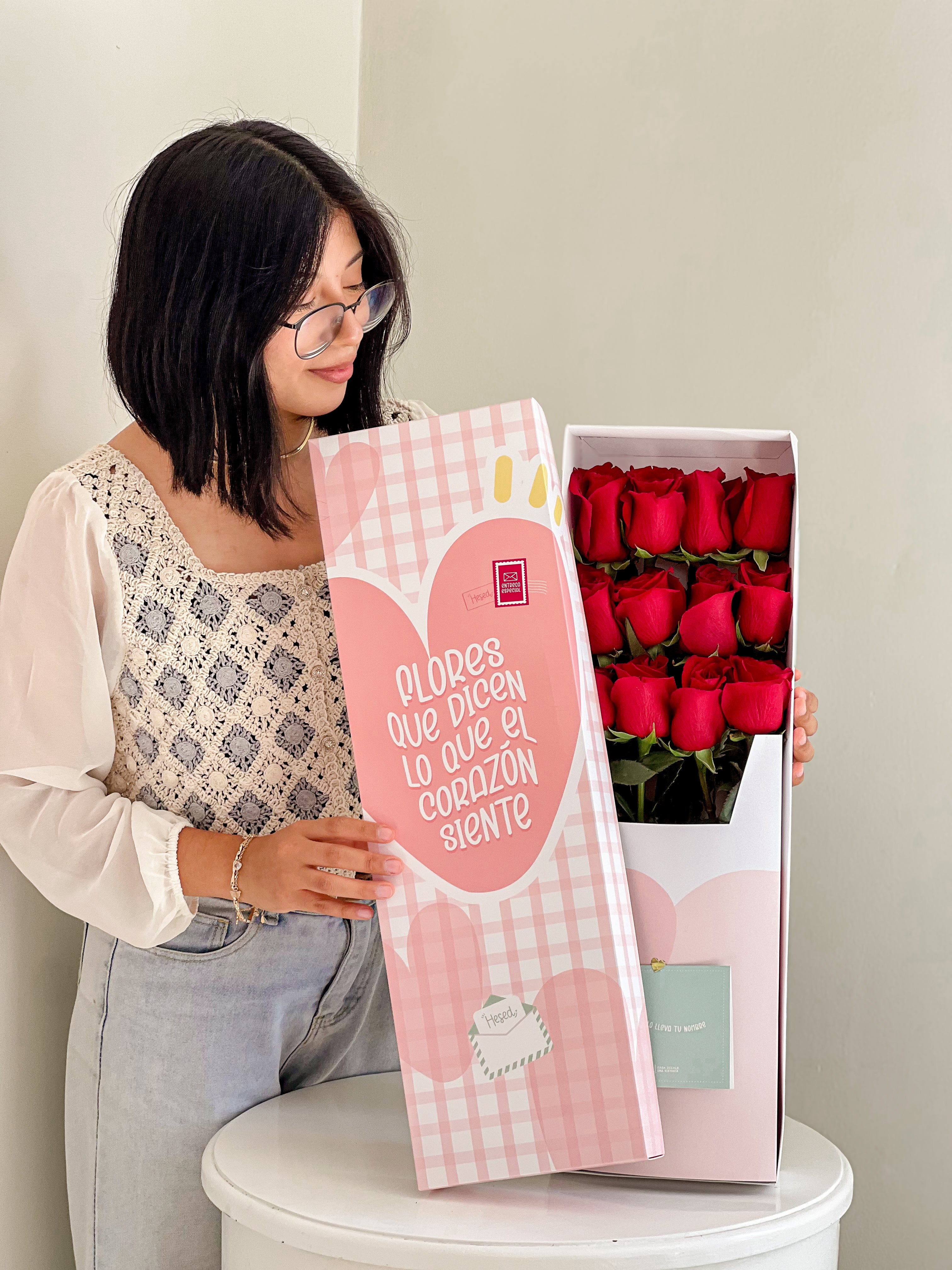 ‣ Caja de 12 Rosas ¨Desde mi corazón¨